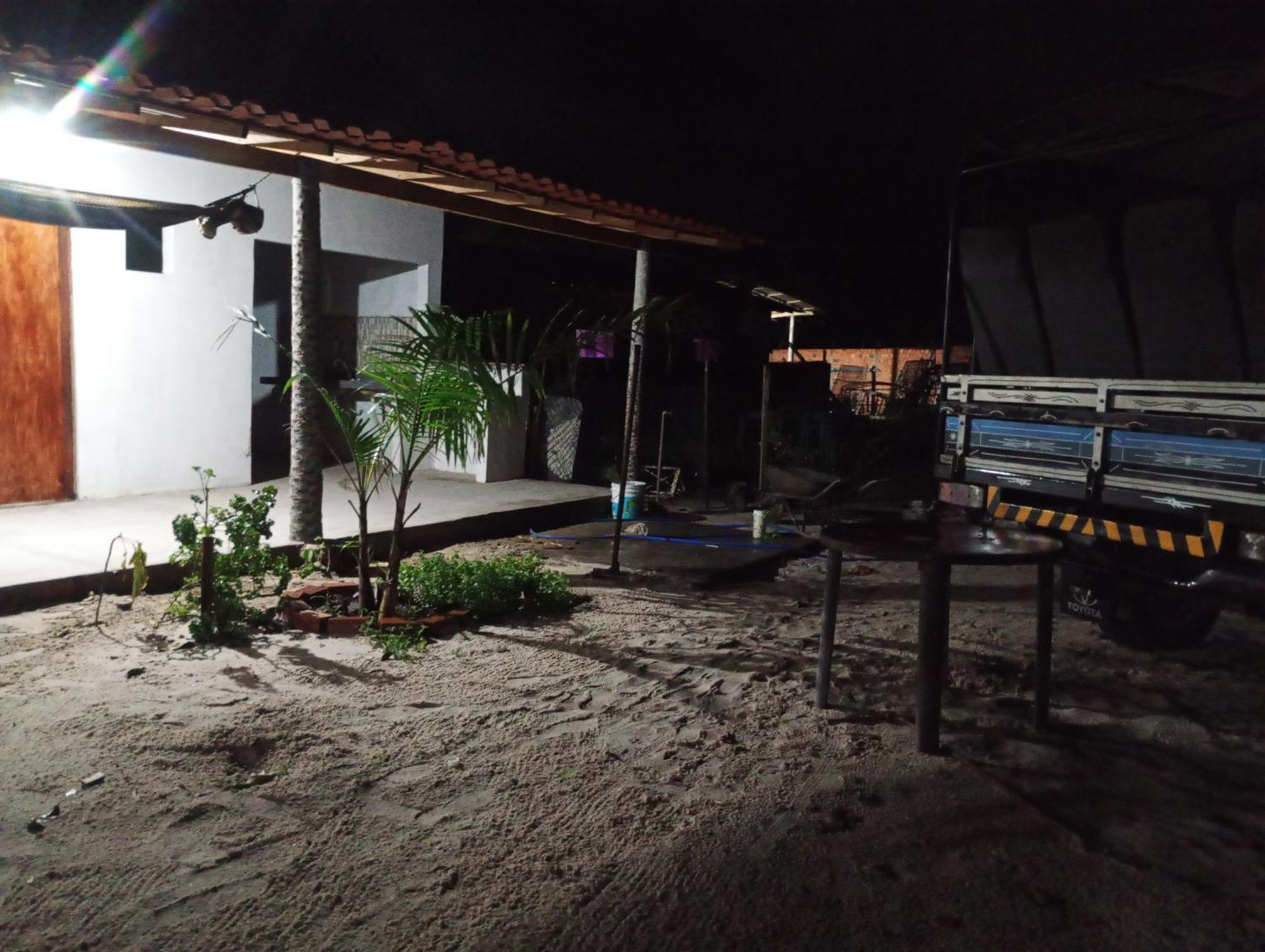 Hostel E Camping Na Rua Das Flores Santo Amaro do Maranhao Екстер'єр фото
