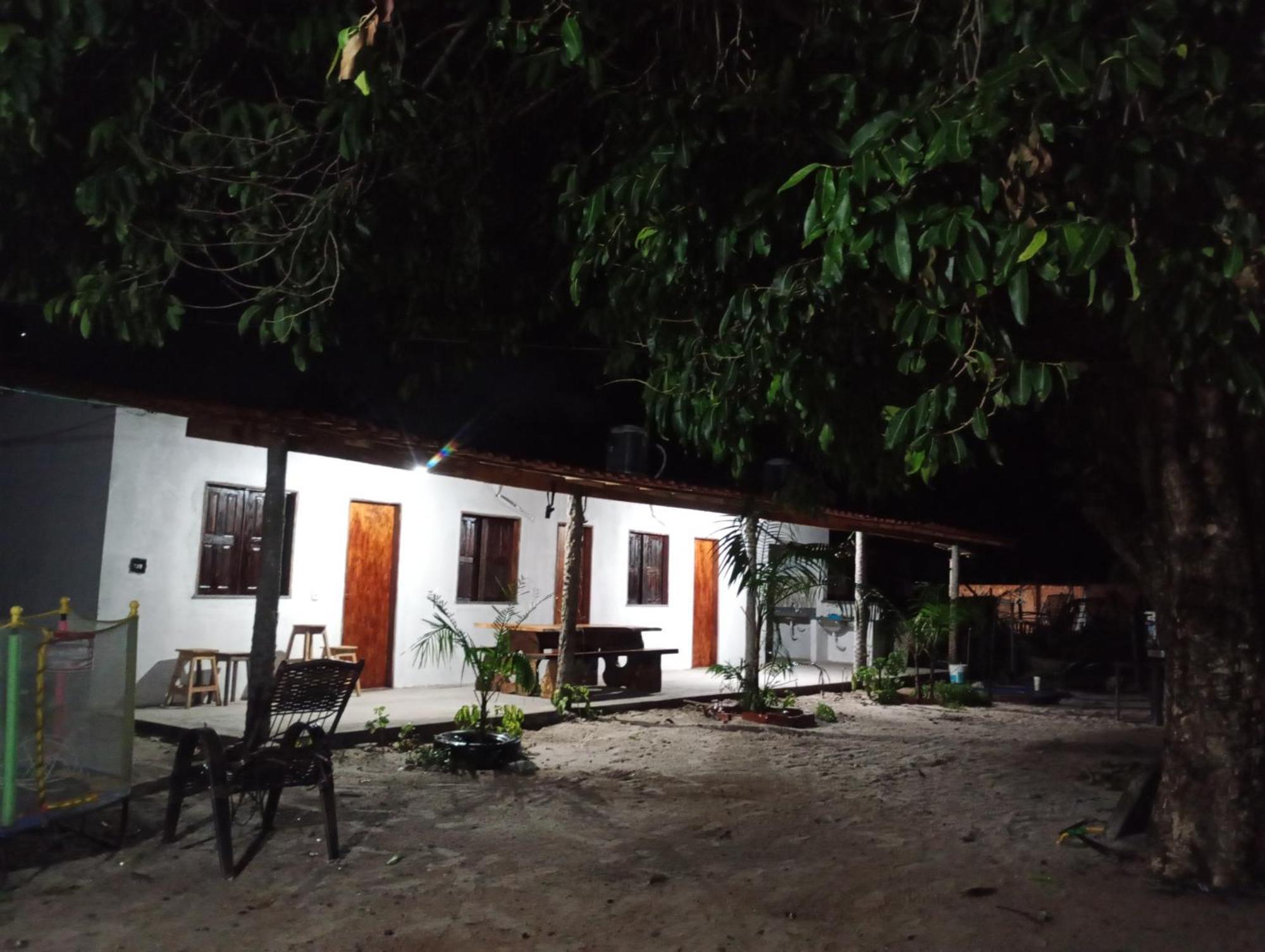 Hostel E Camping Na Rua Das Flores Santo Amaro do Maranhao Екстер'єр фото