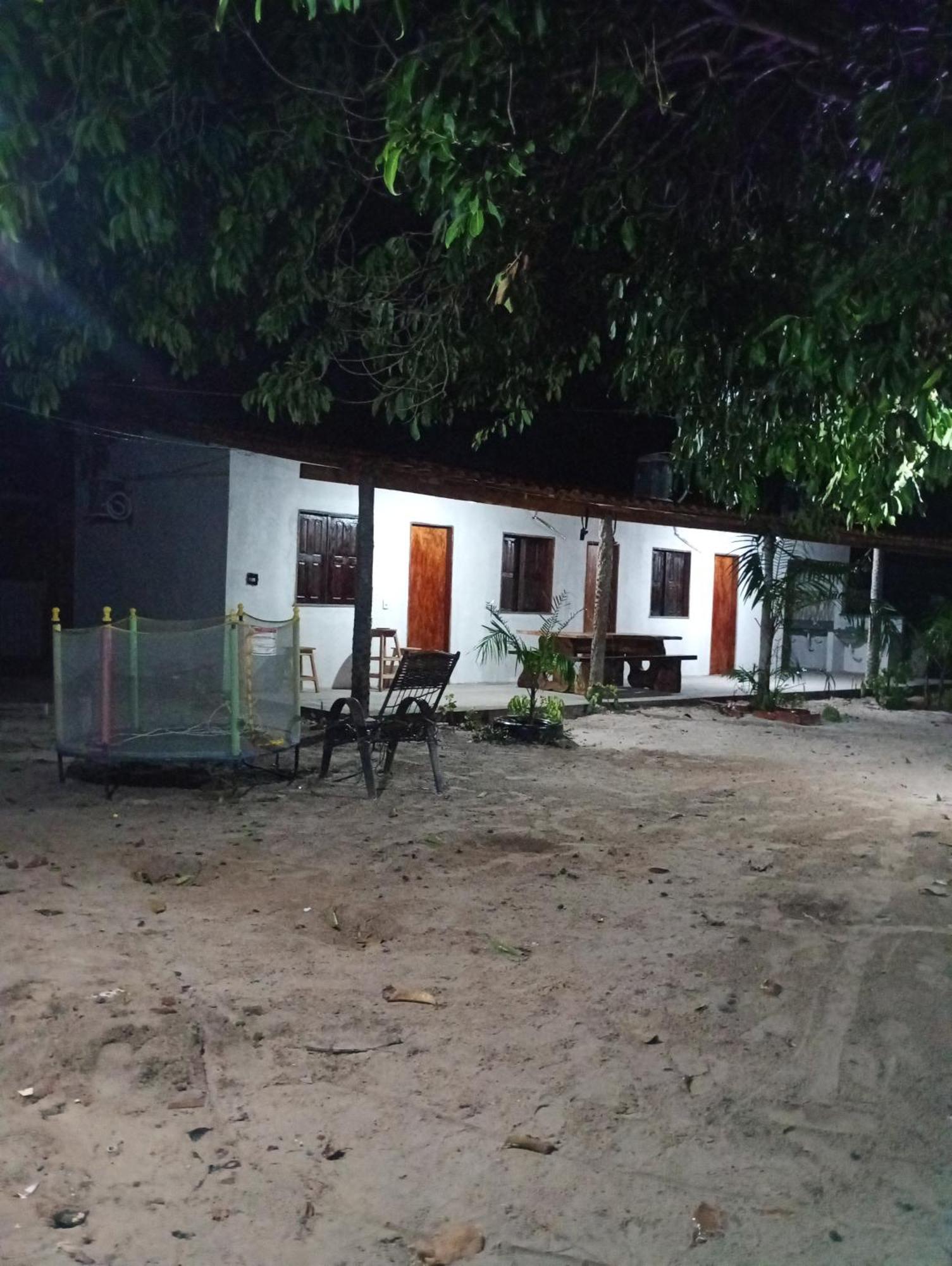 Hostel E Camping Na Rua Das Flores Santo Amaro do Maranhao Екстер'єр фото
