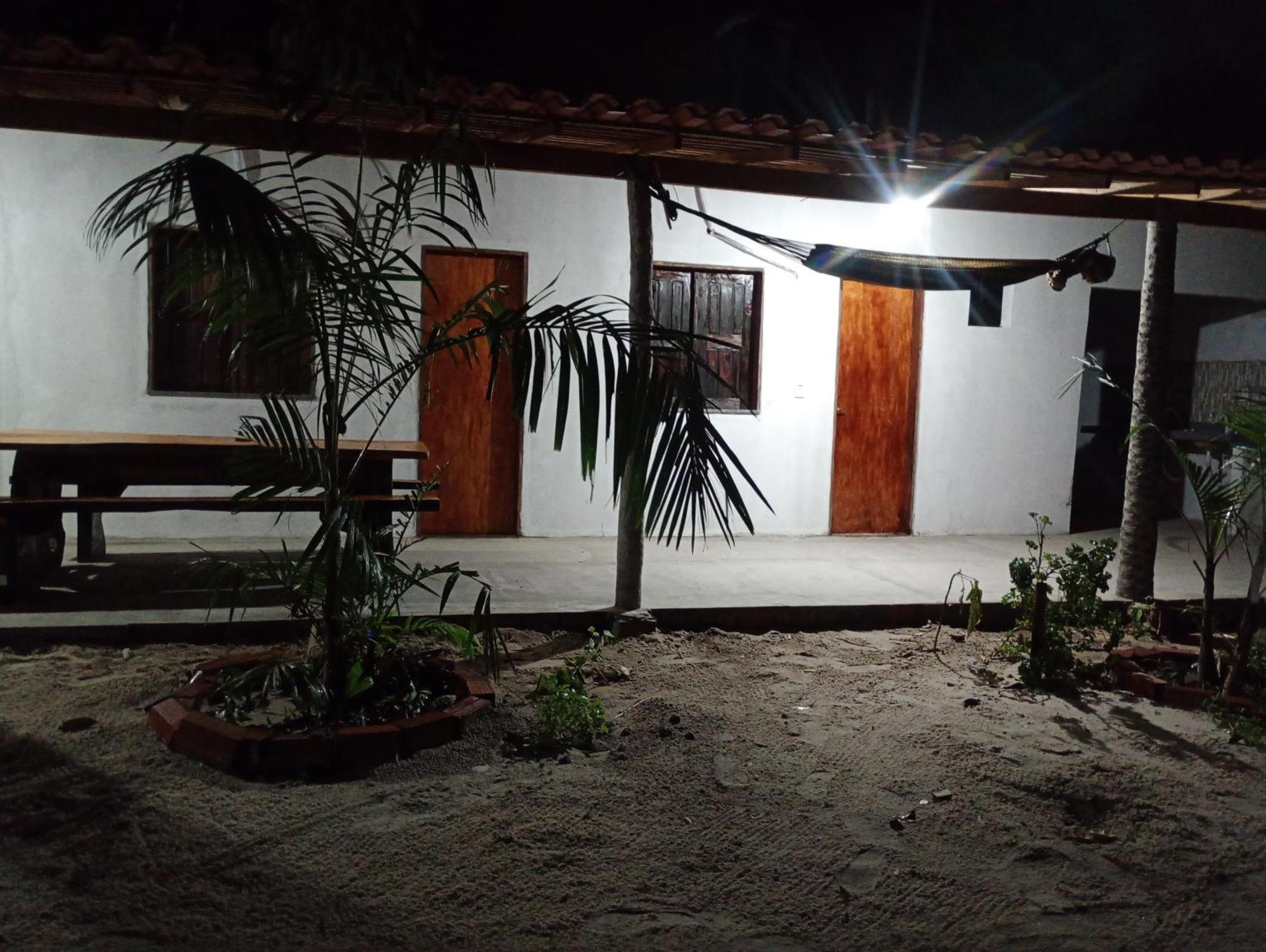Hostel E Camping Na Rua Das Flores Santo Amaro do Maranhao Екстер'єр фото