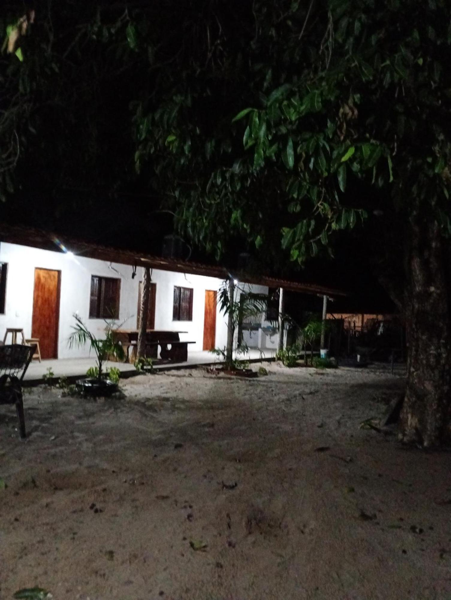 Hostel E Camping Na Rua Das Flores Santo Amaro do Maranhao Екстер'єр фото